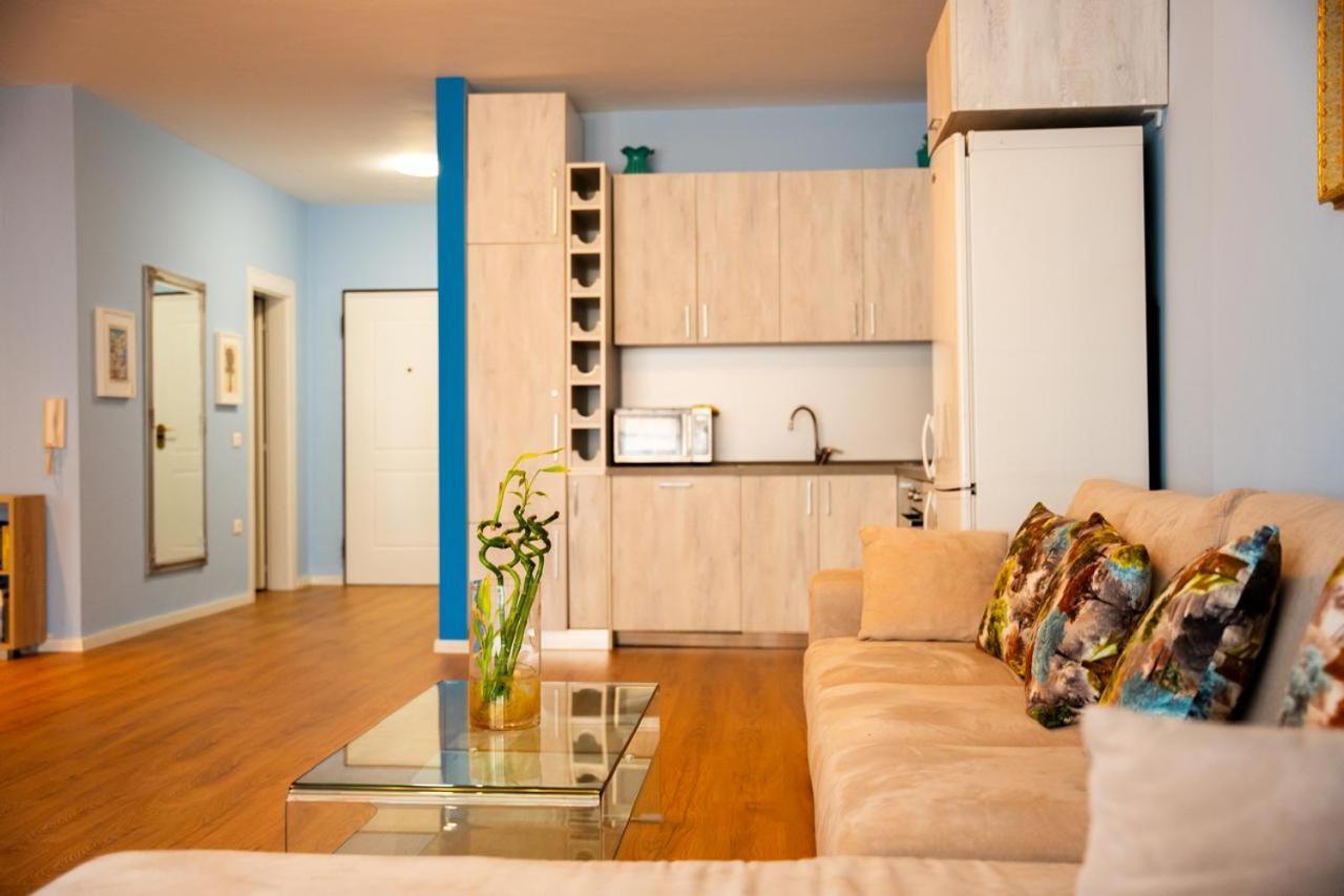 Centre Lions Gate 3 Apartamento Tirana